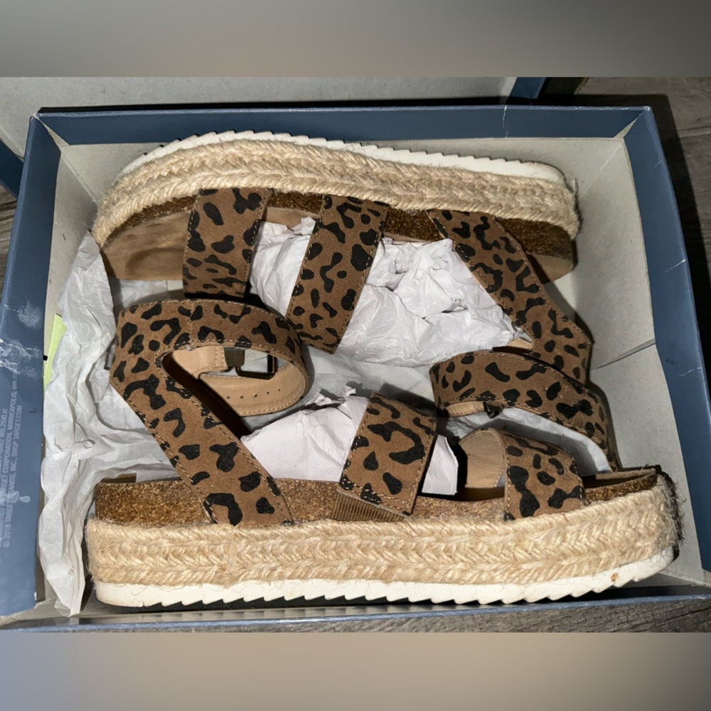 Leopard Print Platform Sandals